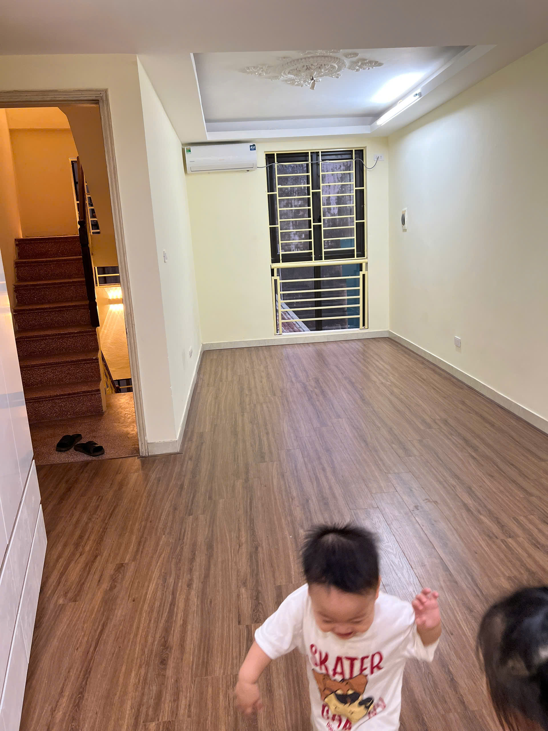 Cho thuê nhà ngõ Thịnh Quang, 5 tầng x 40m2, 3 ngủ khép kín, 15m ô tô, 14 triệu - Ảnh 2